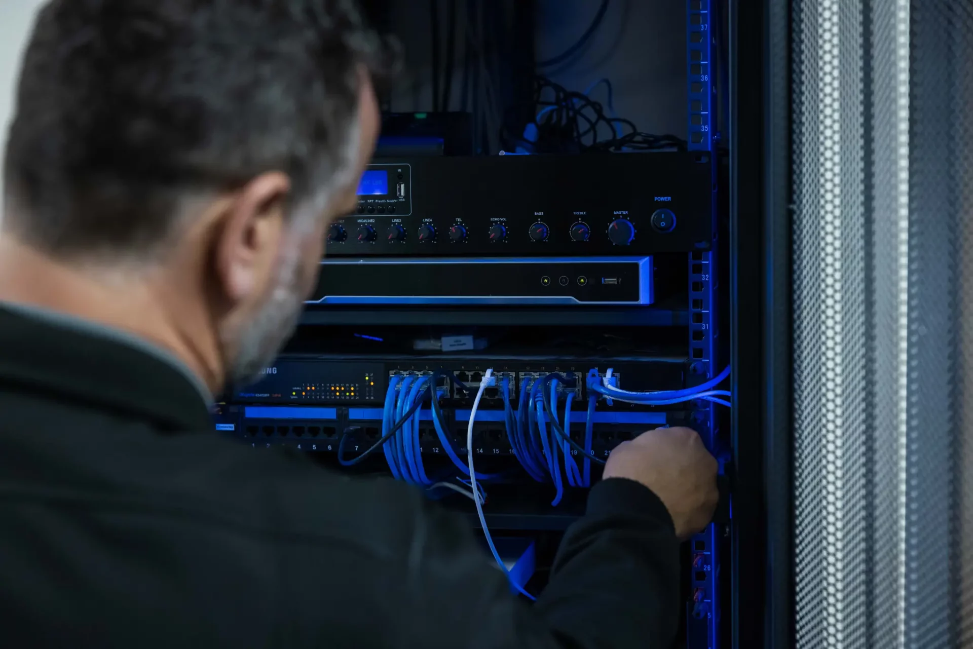 it help for businesses in launceston